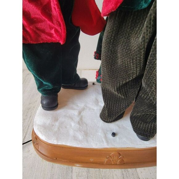 Christmas International AS IS Victorian caroler family animated motion Xmas deco - Picture 9 of 14